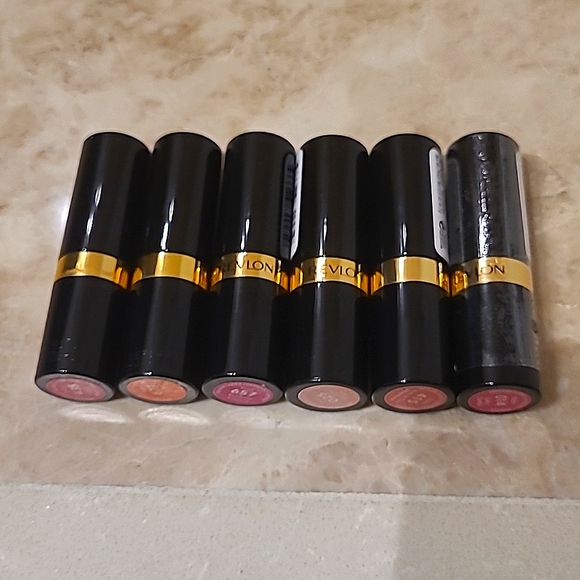 Revlon Super Lustrous Lipstick - Picture 3 of 3